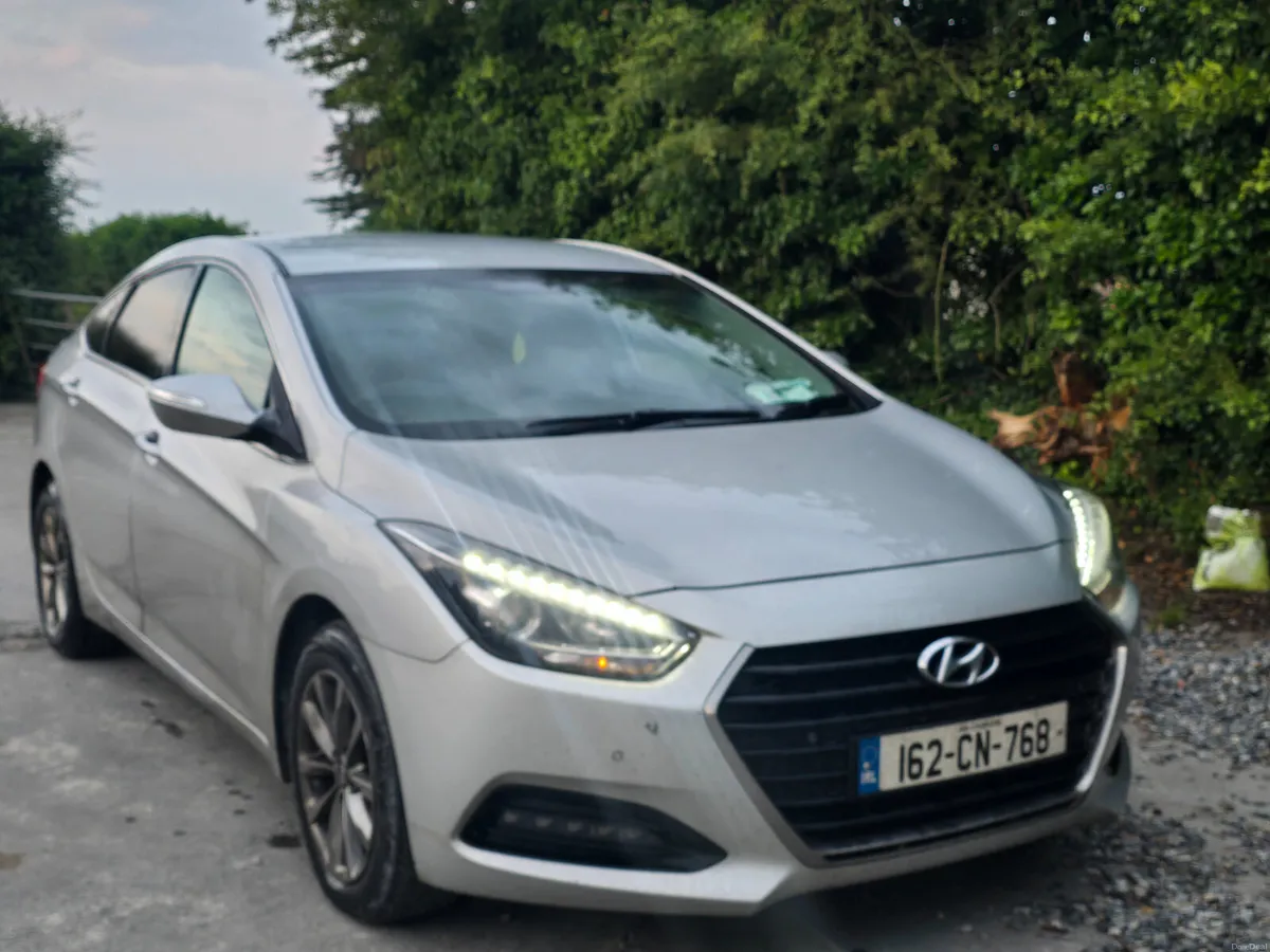 €4990 Hyundai i40 2016 diesel ⛽️ nct&tax €4990 - Image 4
