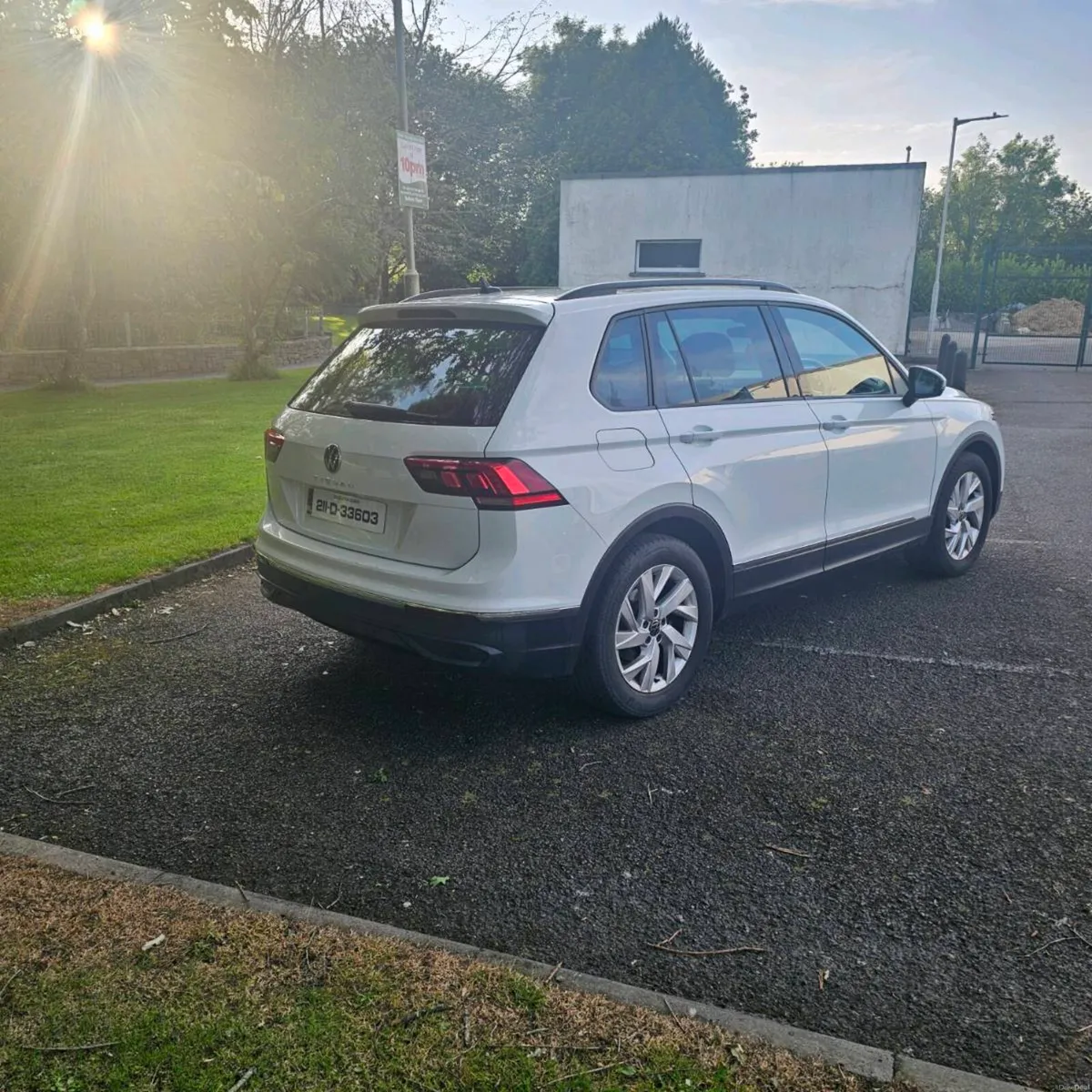 2021 Volkswagen Tiguan LIFE 2.0 TDI D7F 150HP - Image 2