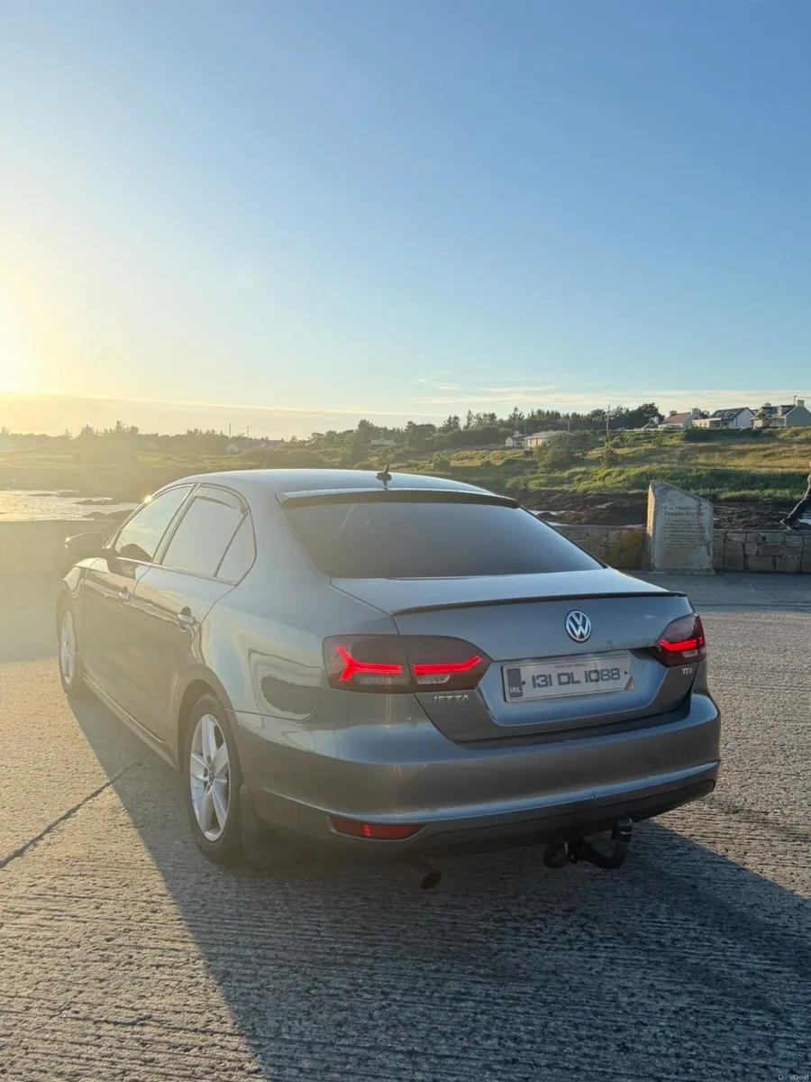 Volkswagen Jetta - Image 1
