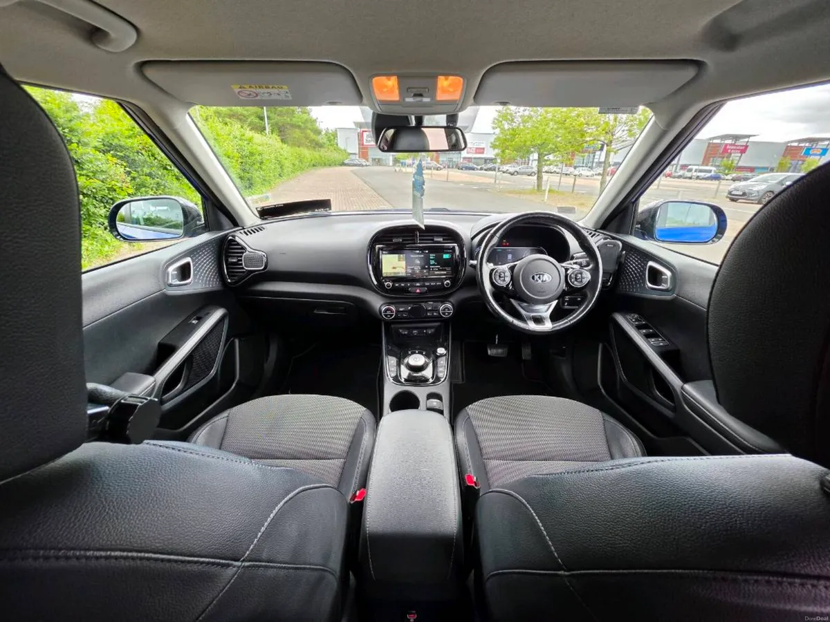 KIA E-SOUL CAR - Image 5