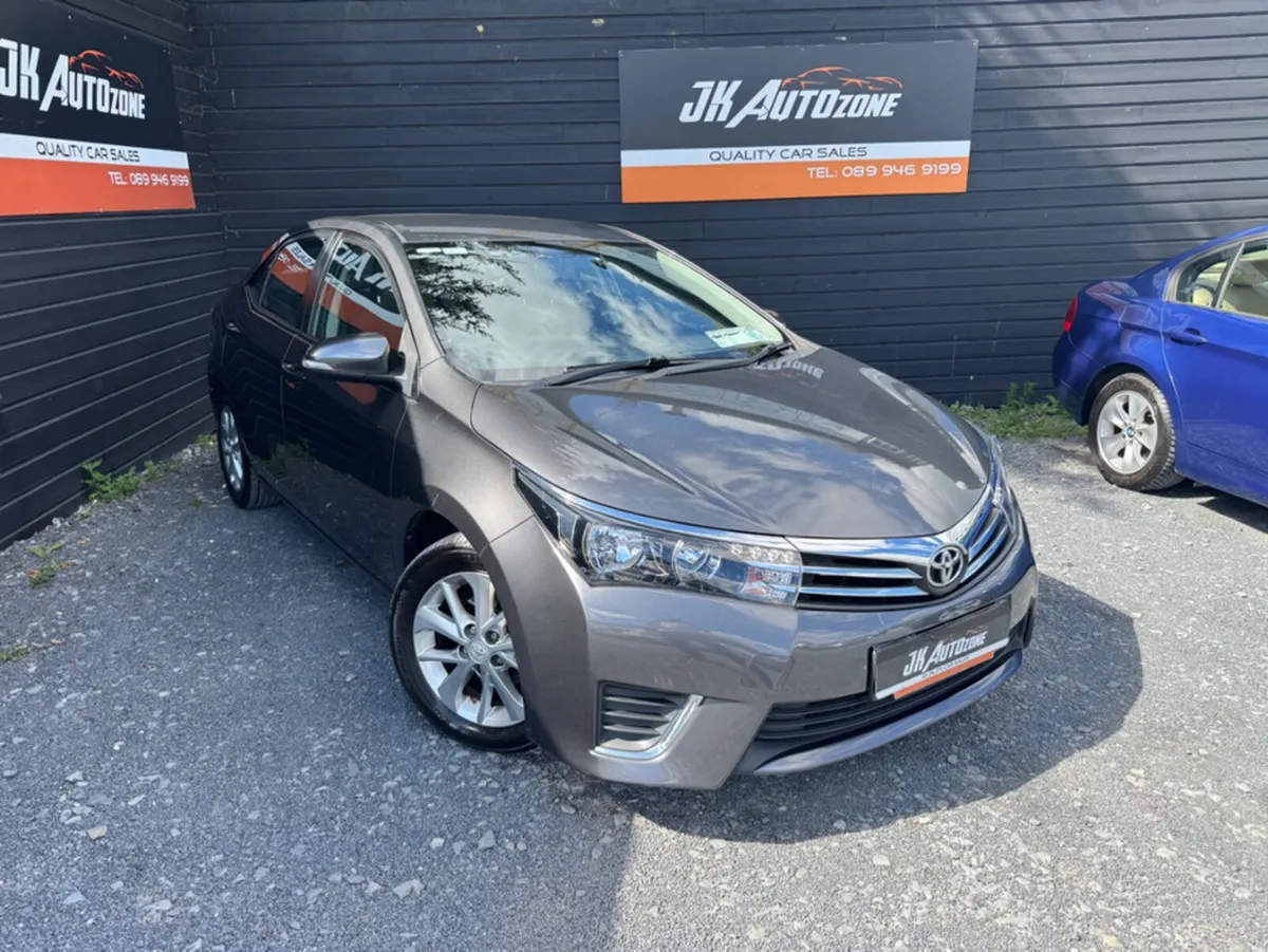 Toyota Corolla 1.4 D-4D AURA - Image 1