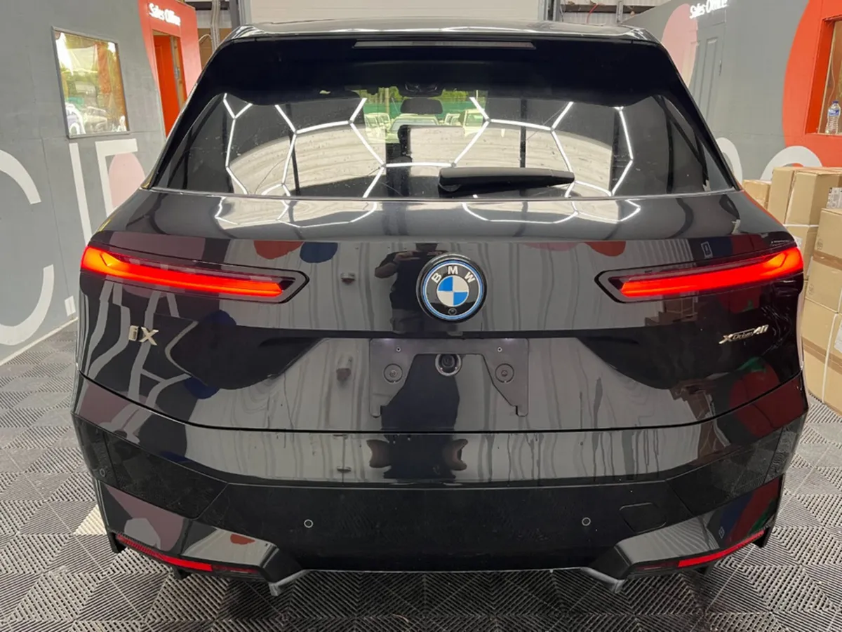 BMW iX 2022 BMW IX XDRIVE40 AUTOMATIC / CRUISE CON - Image 3