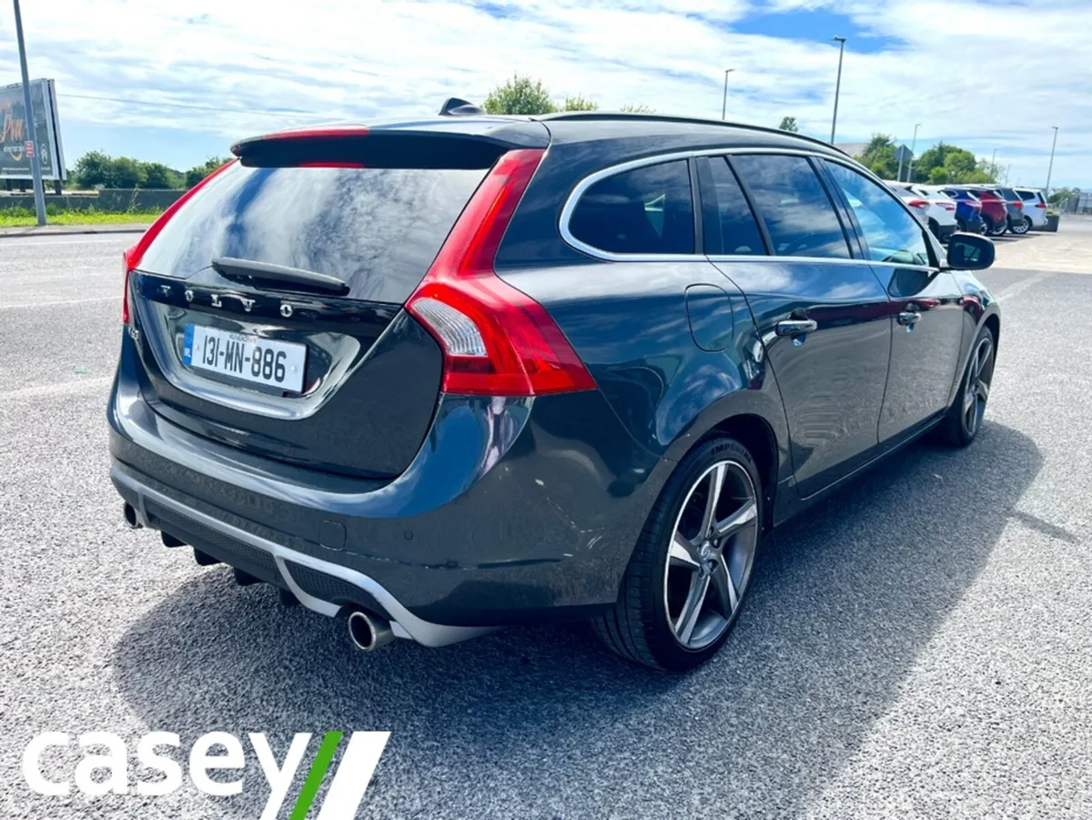 Volvo V60 1.6 D D2 R-DESIGN 115BHP 5DR D3 SE NAV 1 - Image 4