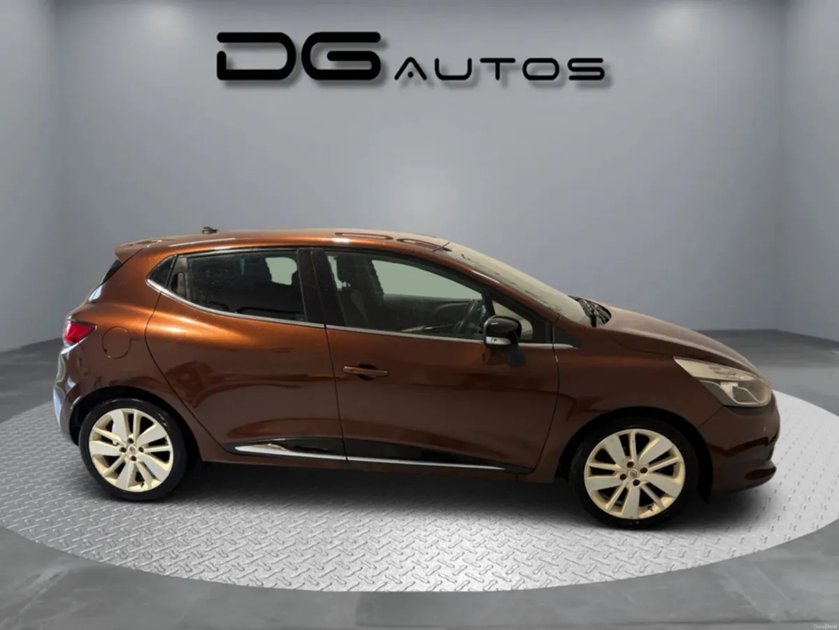 Renault Clio Auto - Petrol - Good Spec - Individua - Image 3