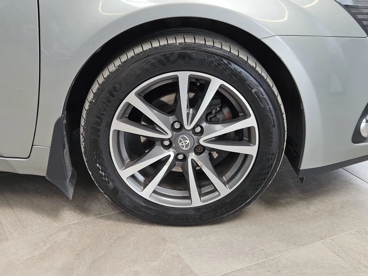 14 TOYOTA AVENSIS TERRA ICON 2.0 DIESEL - Image 4