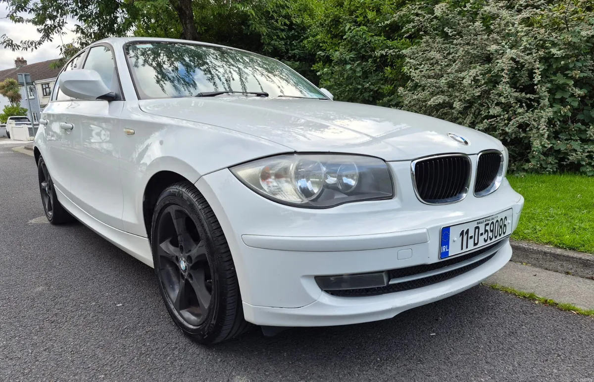 BMW 1-Series 2011 - Image 1