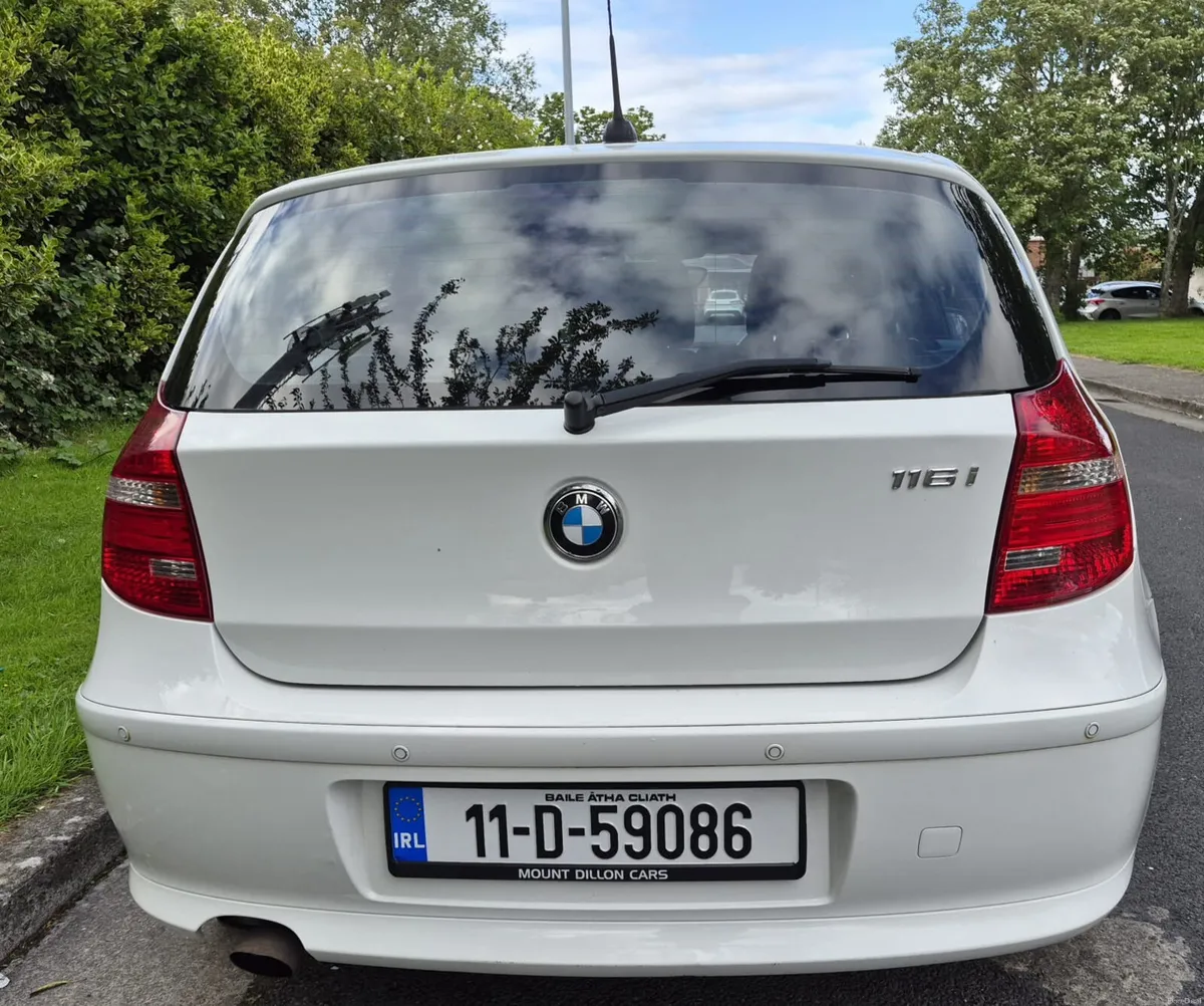 BMW 1-Series 2011 - Image 3