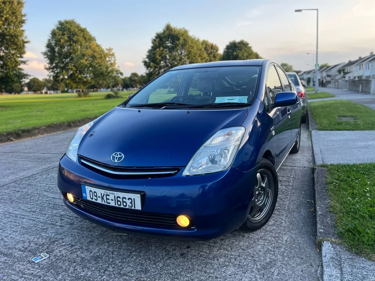 Toyota Prius 1.5 hybrid - Image 2