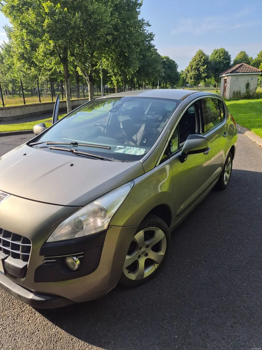 Peugeot 3008 2010 - Image 1