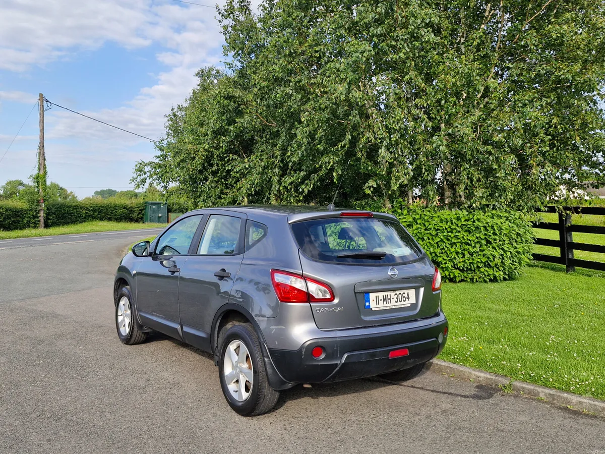 Nissan Qashqai Automatic (NCT TESTED AND TAXED)!!! - Image 3