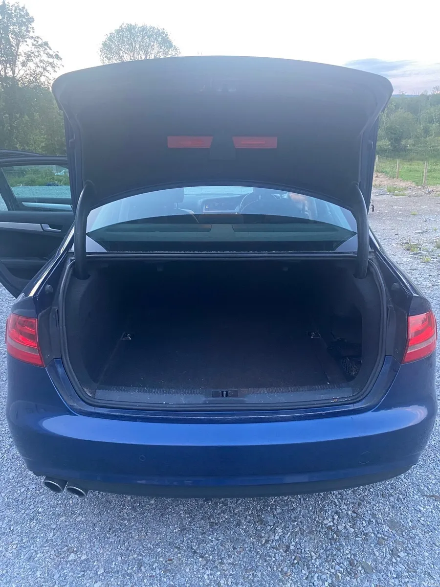 Audi A4 2015 - Image 3