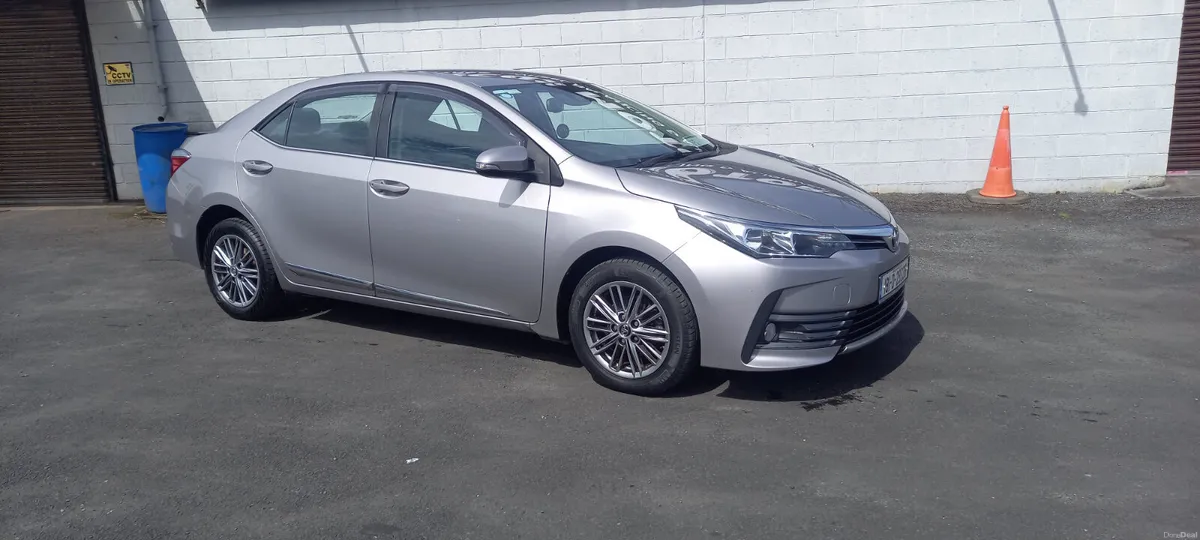 Toyota Corolla 1.33 LUNA SPORT 4DR - Image 3