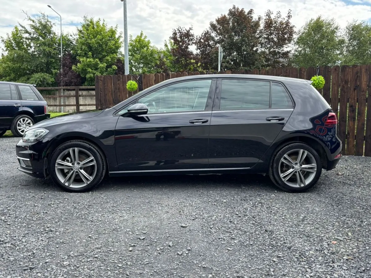 Volkswagen Golf HIGHLINE - LOW KMS - Image 4
