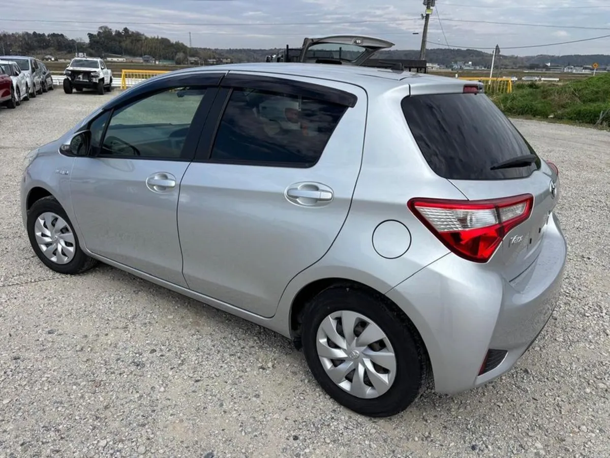 Toyota Yaris 182 F 1.5 Hybrid - Image 4