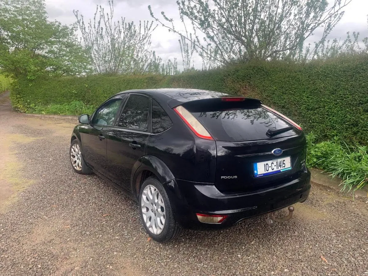 Ford Focus 2010 - Image 4