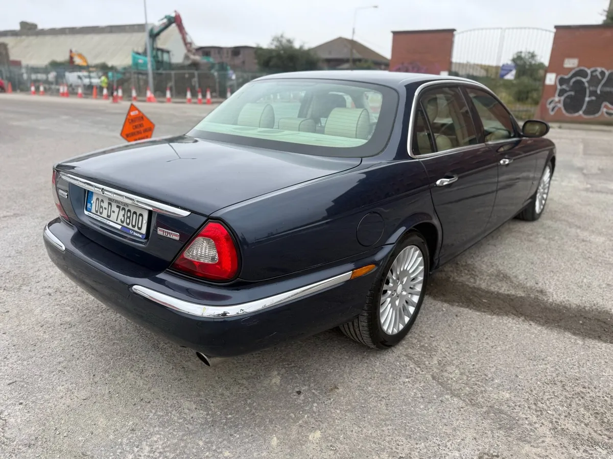 Jaguar XJ 2006 2.7 Diesel Ncted Automatic - Image 2