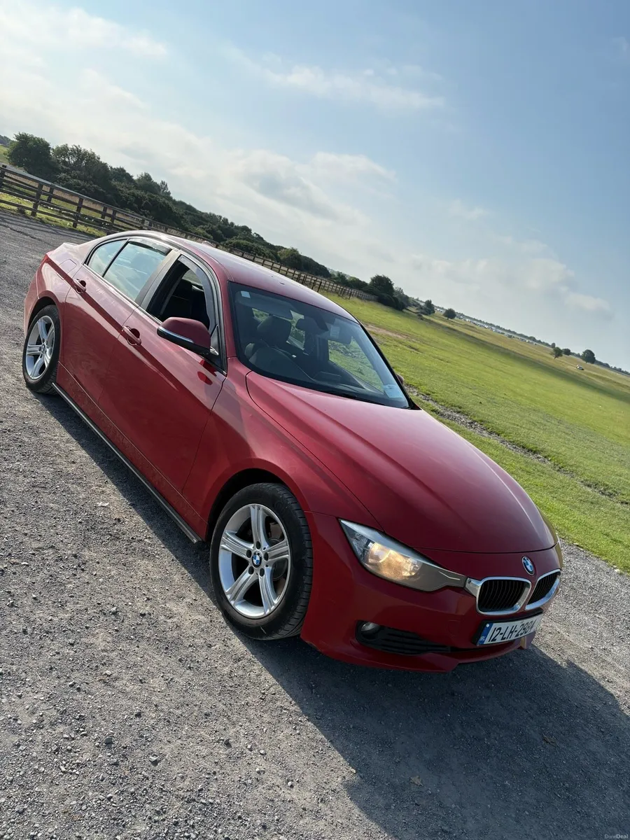 F30 320D SE - Image 1