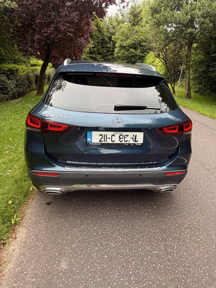 2021 Mercedes GLA hybrid - Image 4