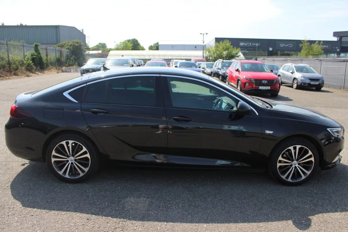 Opel Insignia 2.0 (170PS) Turbo D Elite Auto - TEN - Image 3