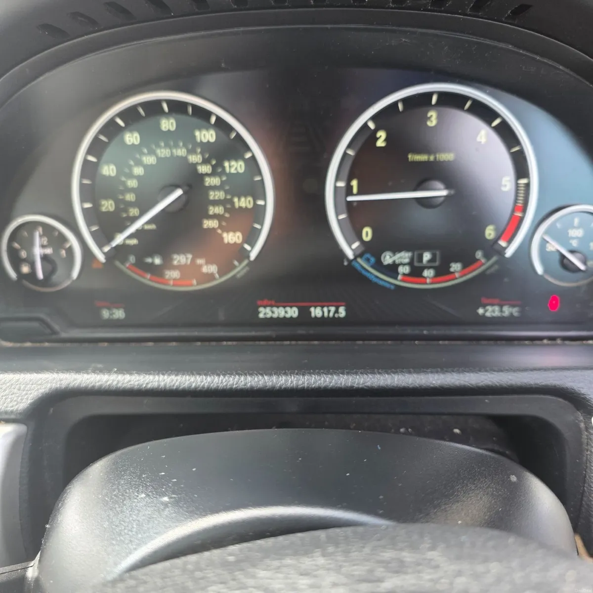 BMW 5-Series 2013 - Image 1