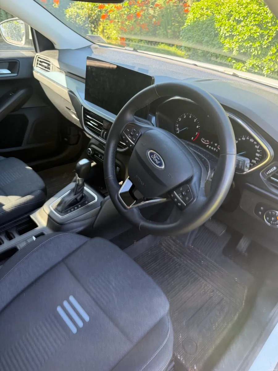 2023 Ford Focus Automatic - Image 3