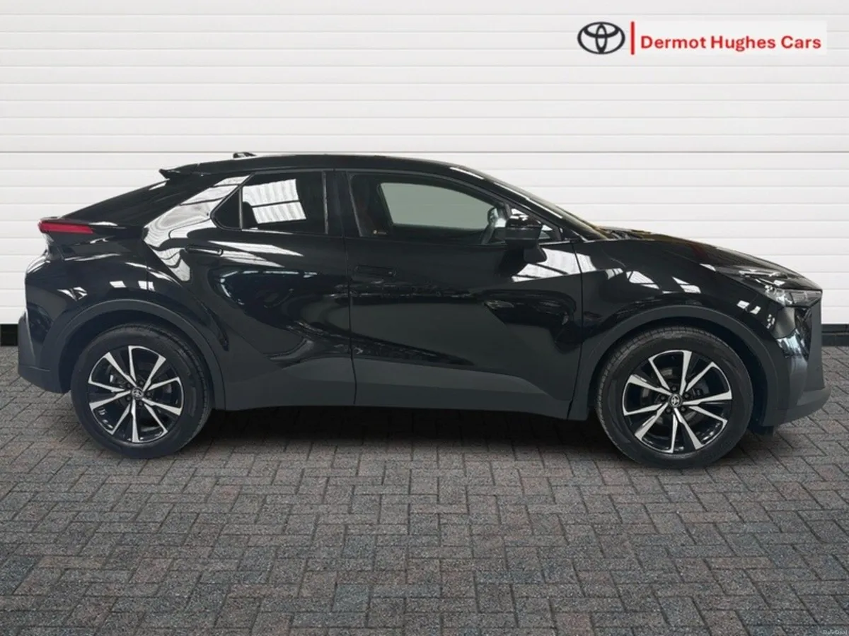 Toyota C-HR HEV SPORT AUTO - Image 3