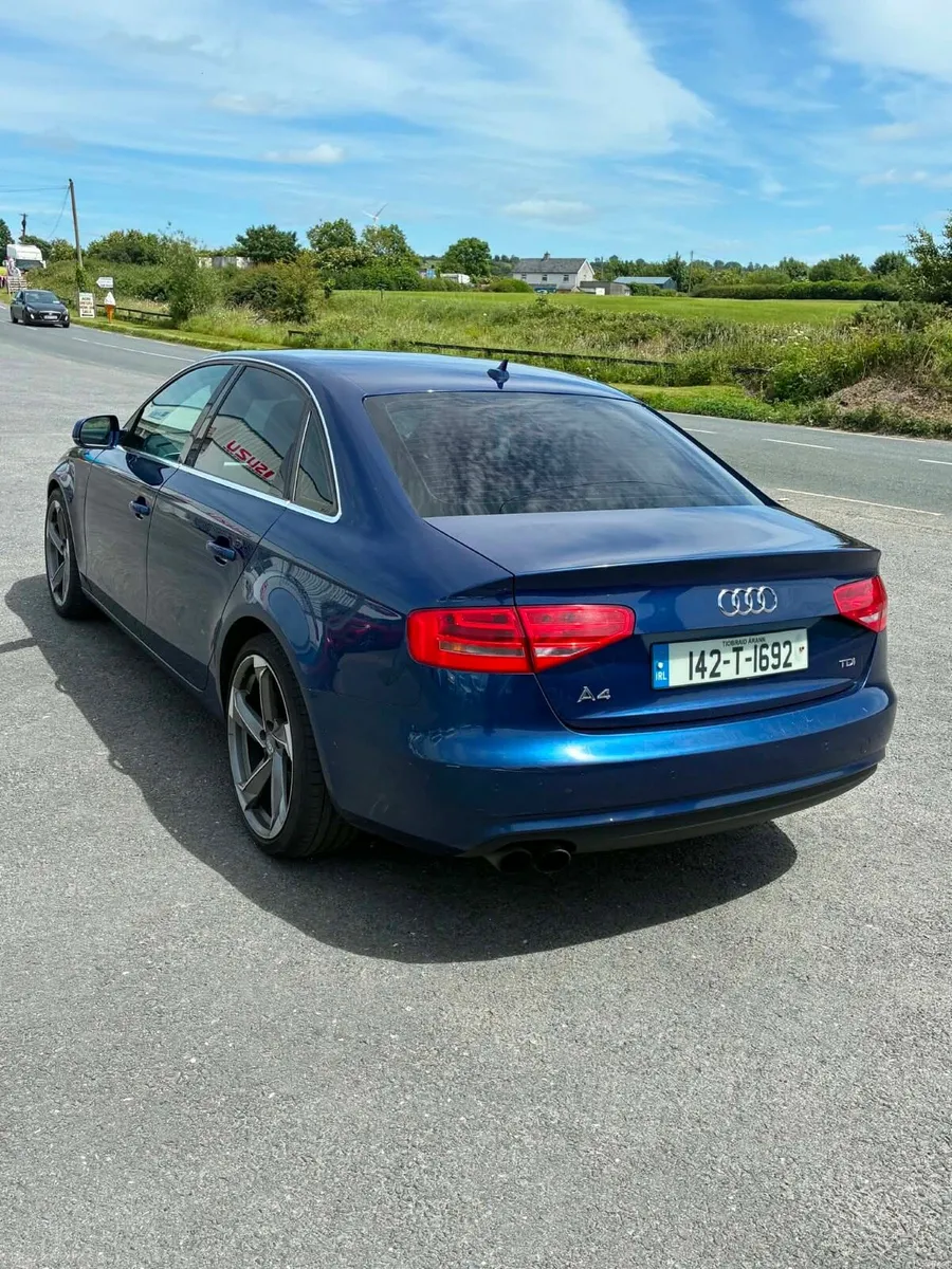 Audi A4 - Image 2
