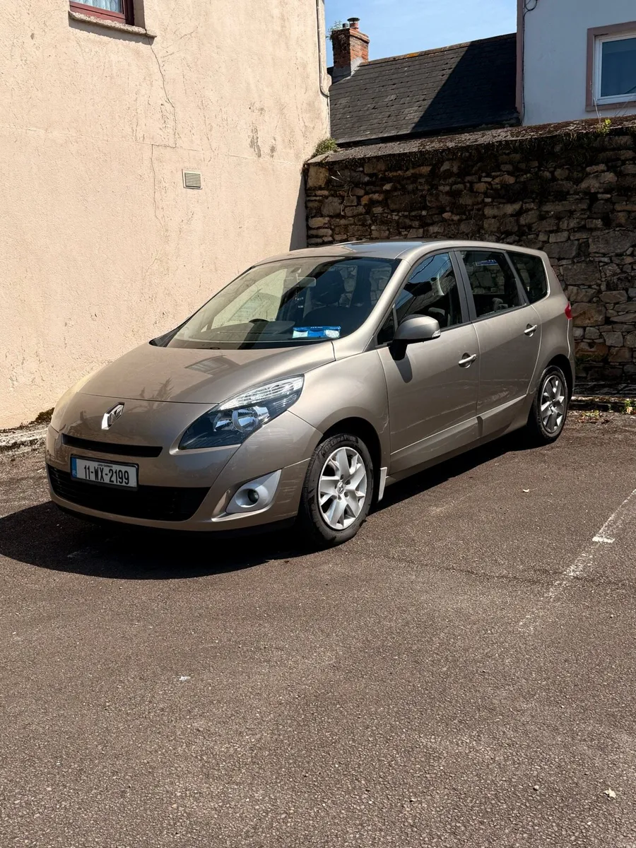 Renault Grand Scenic - Image 1