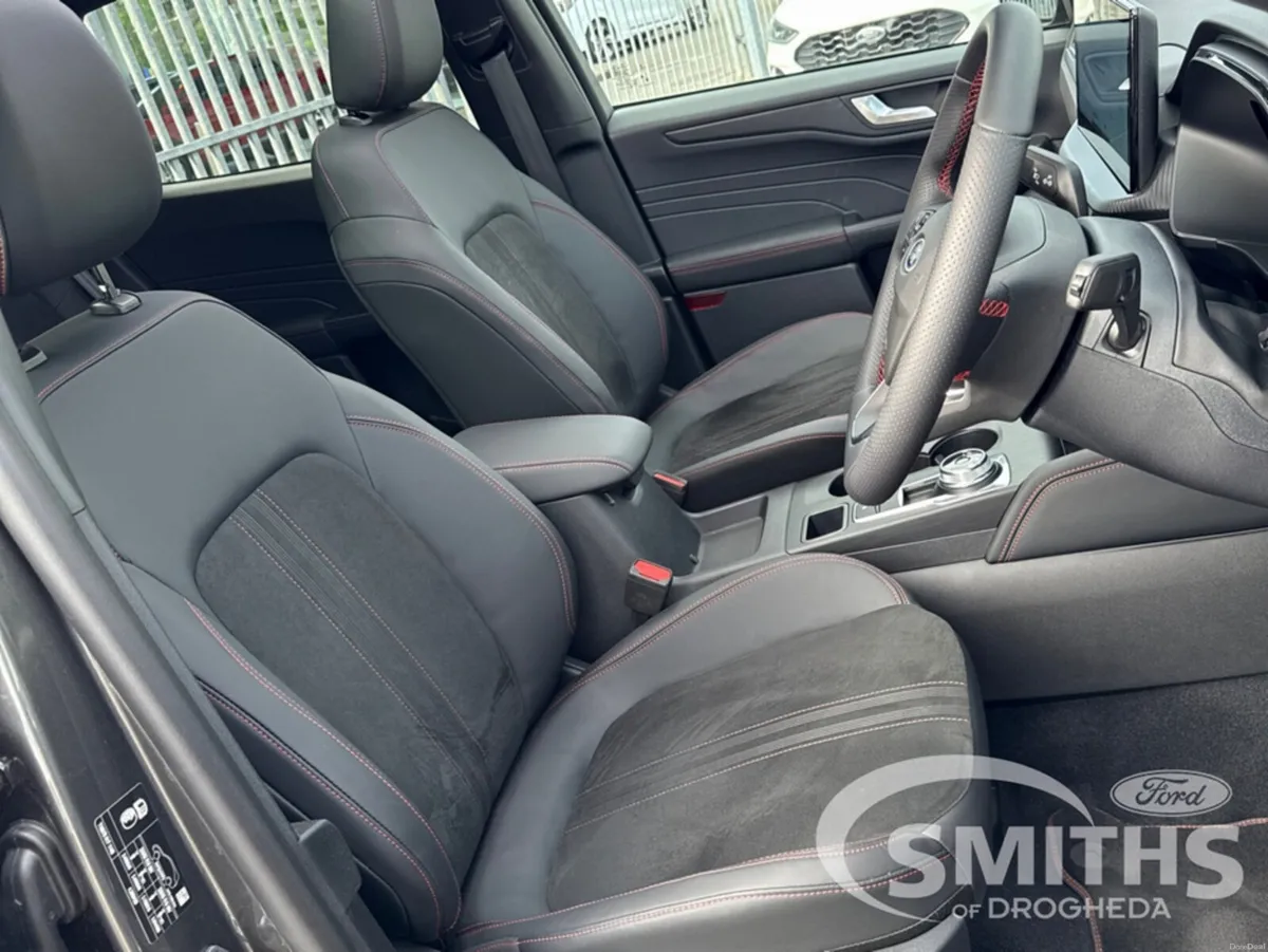 Ford Kuga ST-LINE X EDITION 2 5DR 2. - Image 4