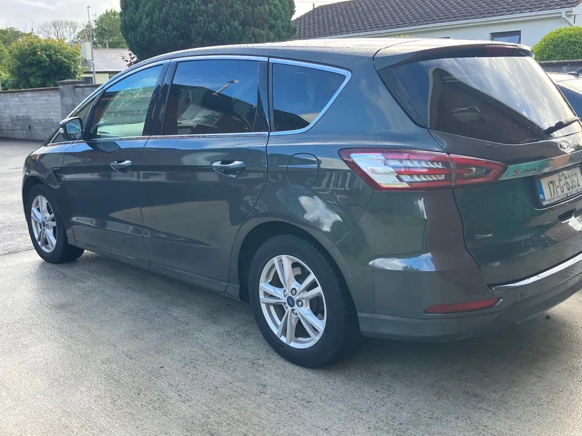 Ford S Max Titanium - Image 4