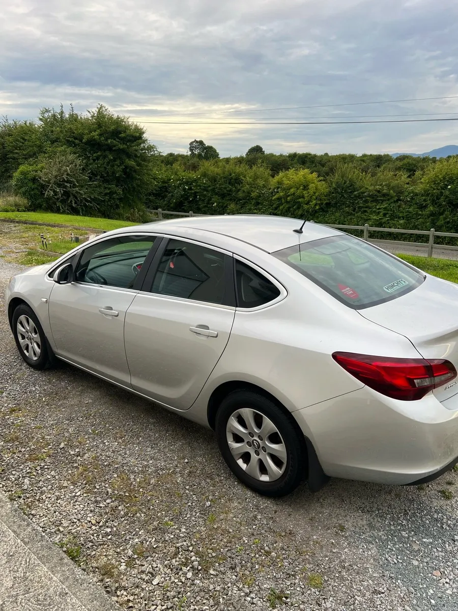 Opel Astra 2016 manual 1 owner 1.6 CDTi 136 PS - Image 3