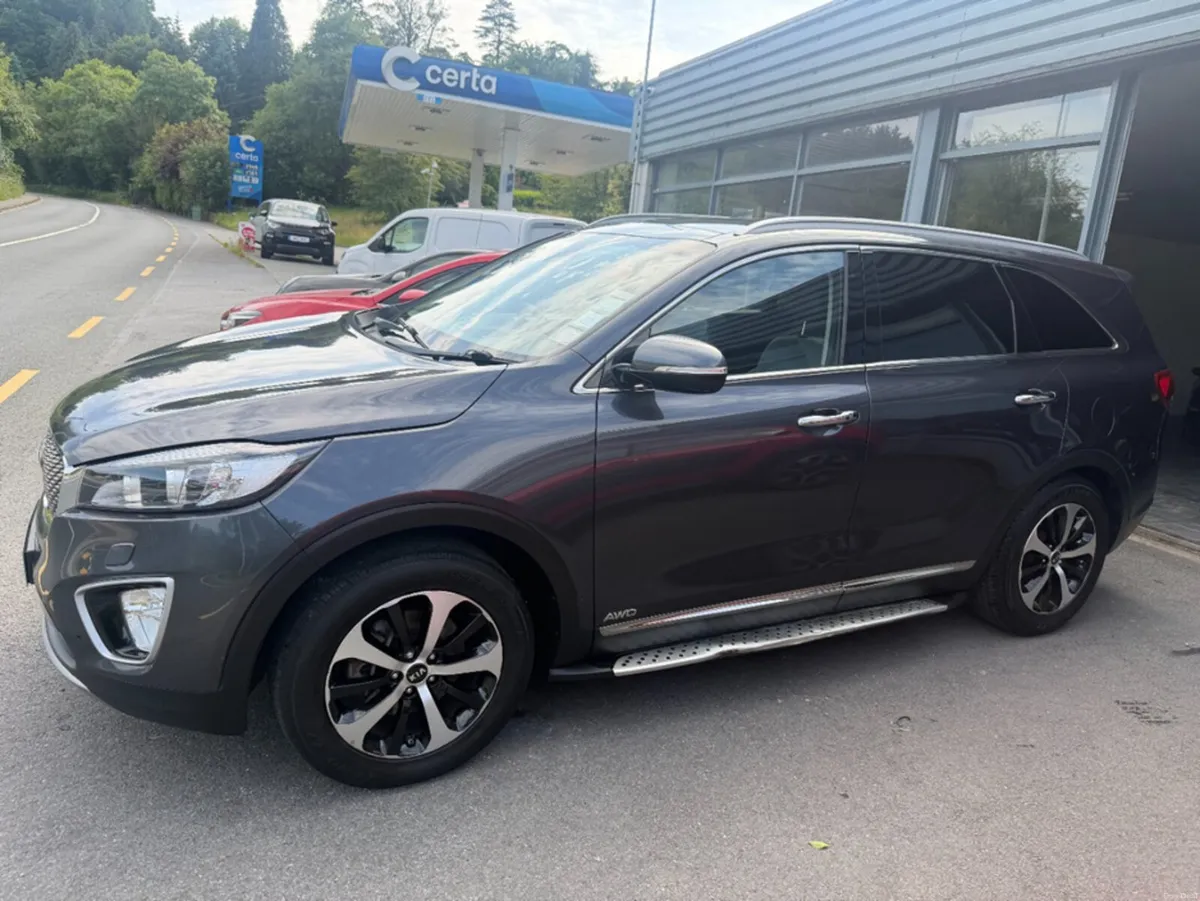 Kia Sorento Platinum 2.2 CRDI 200bhp 4WD 7 Seater - Image 4