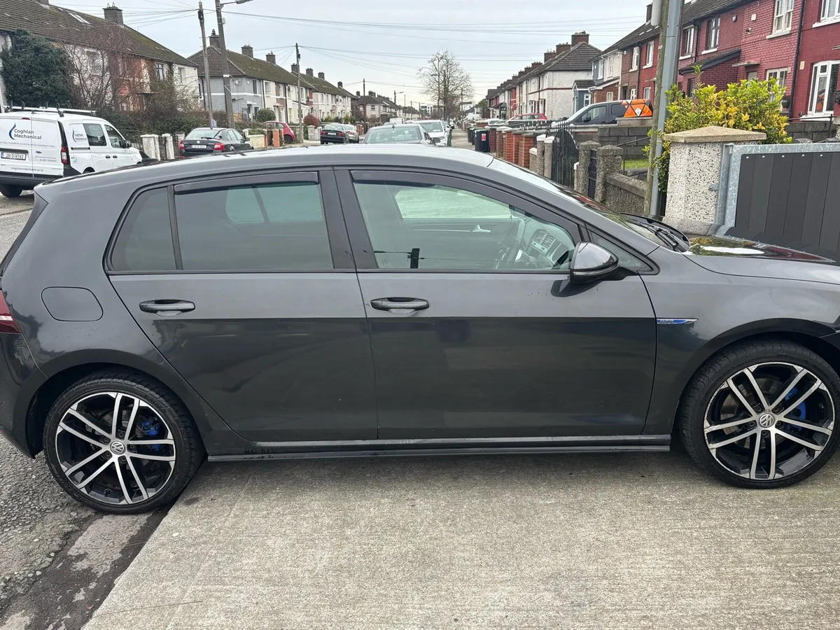 Golf GTE - Image 4