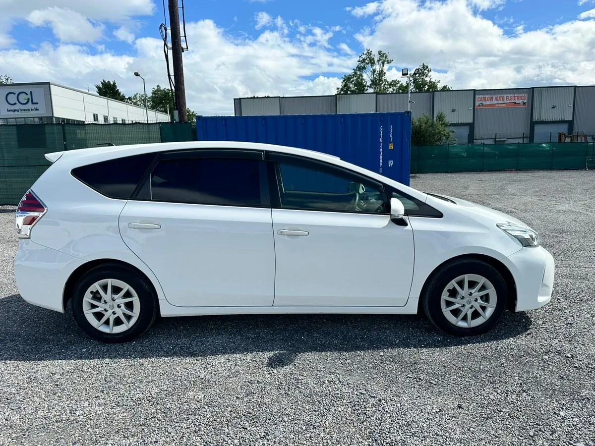 Toyota Prius alpha 7 seater 2020/2 - Image 2