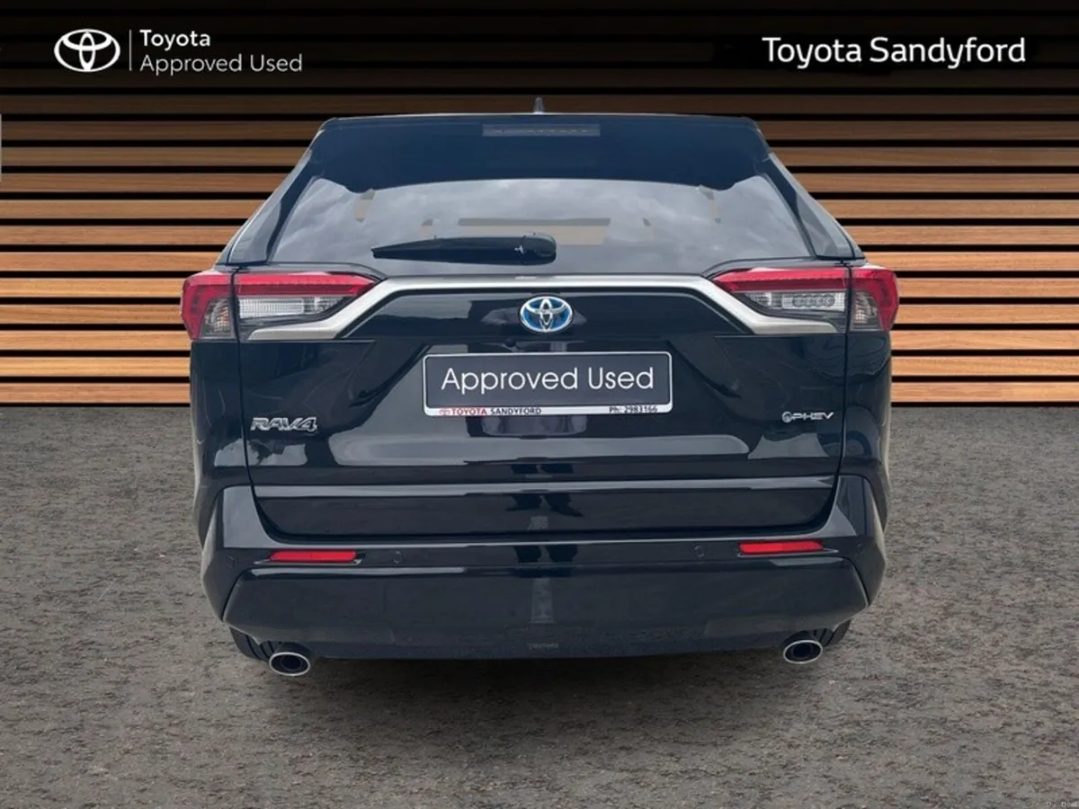 Toyota RAV4 AWD SOL PHEV // FULL LEATHER HEATED SE - Image 4