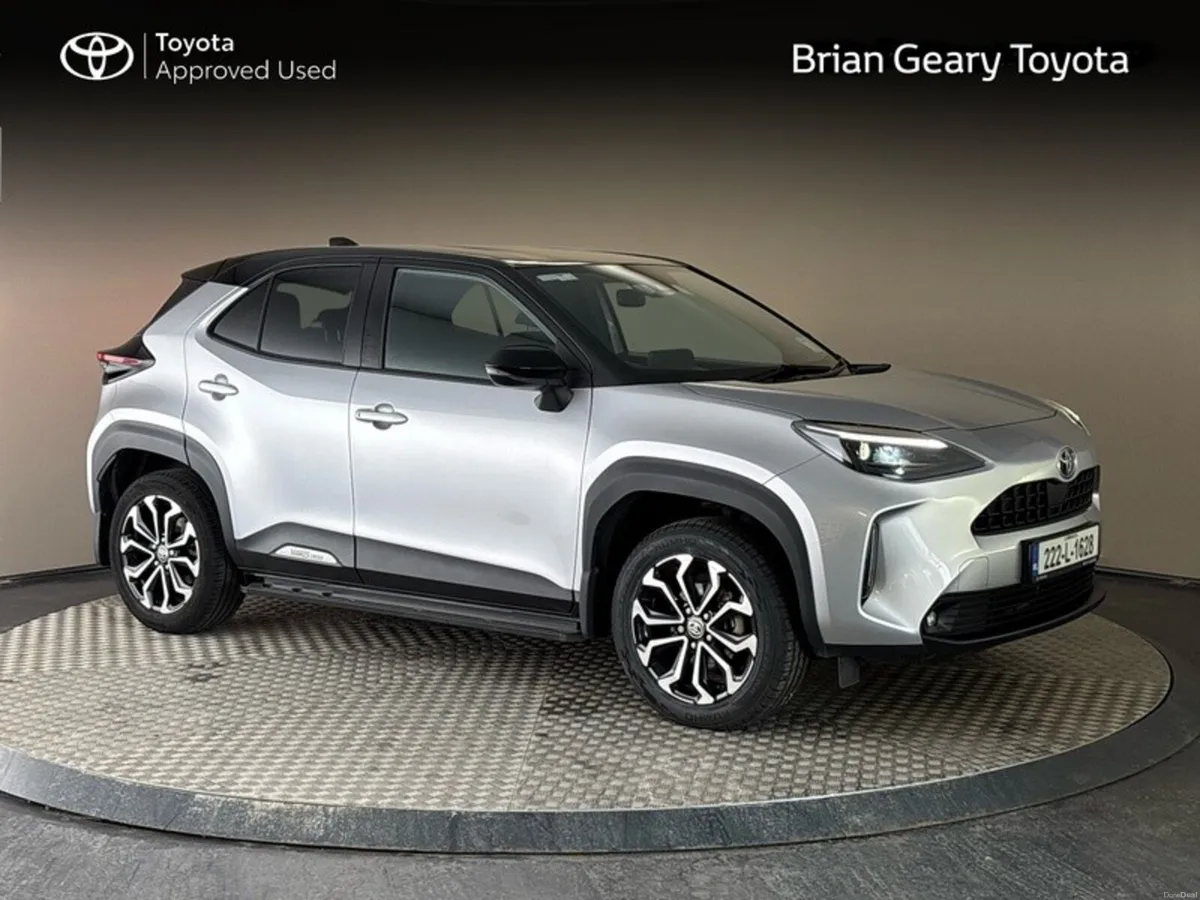 Toyota Yaris Cross HYBRID LUNA SPORT - Image 1