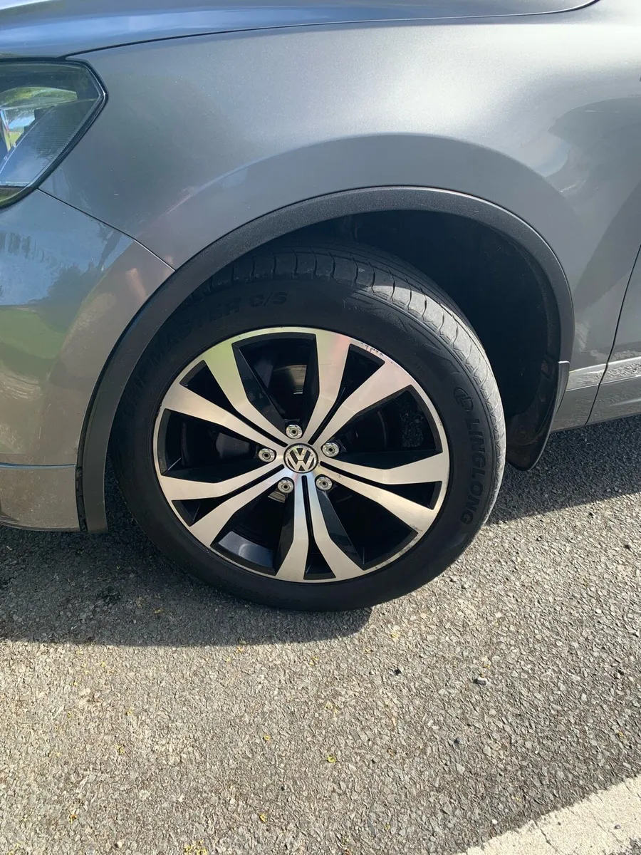 car - Image 6