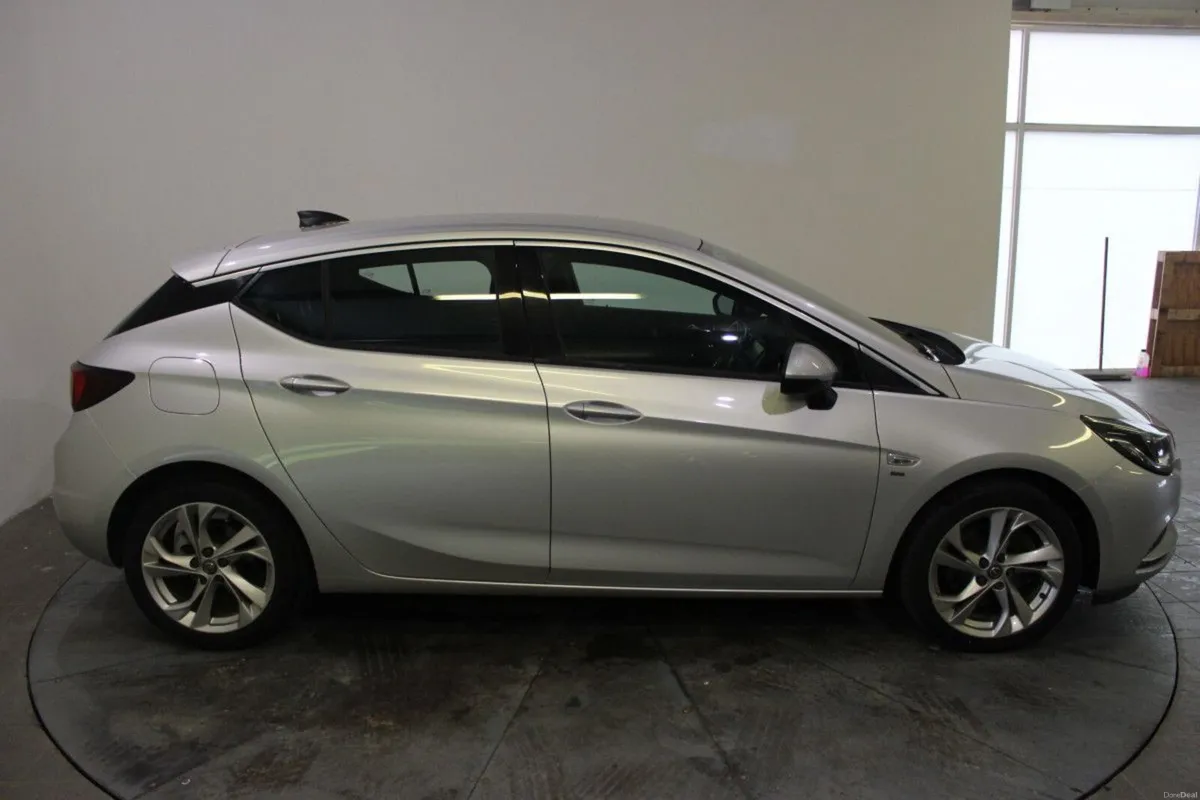 Opel Astra 1.6CDTi 110PS Sri - TENDER 20 - Image 3