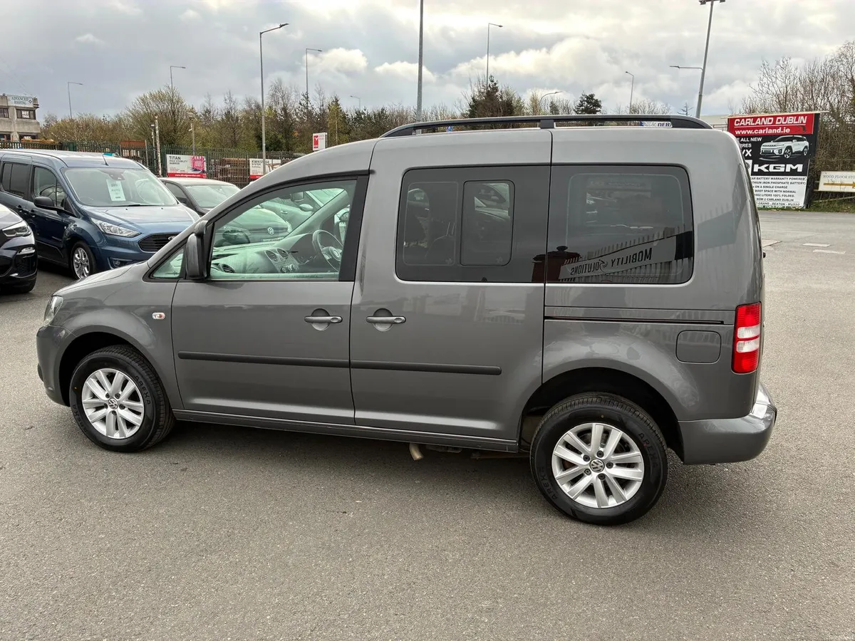 Volkswagen Caddy Drive From Wheelchair - 2013 - Image 4