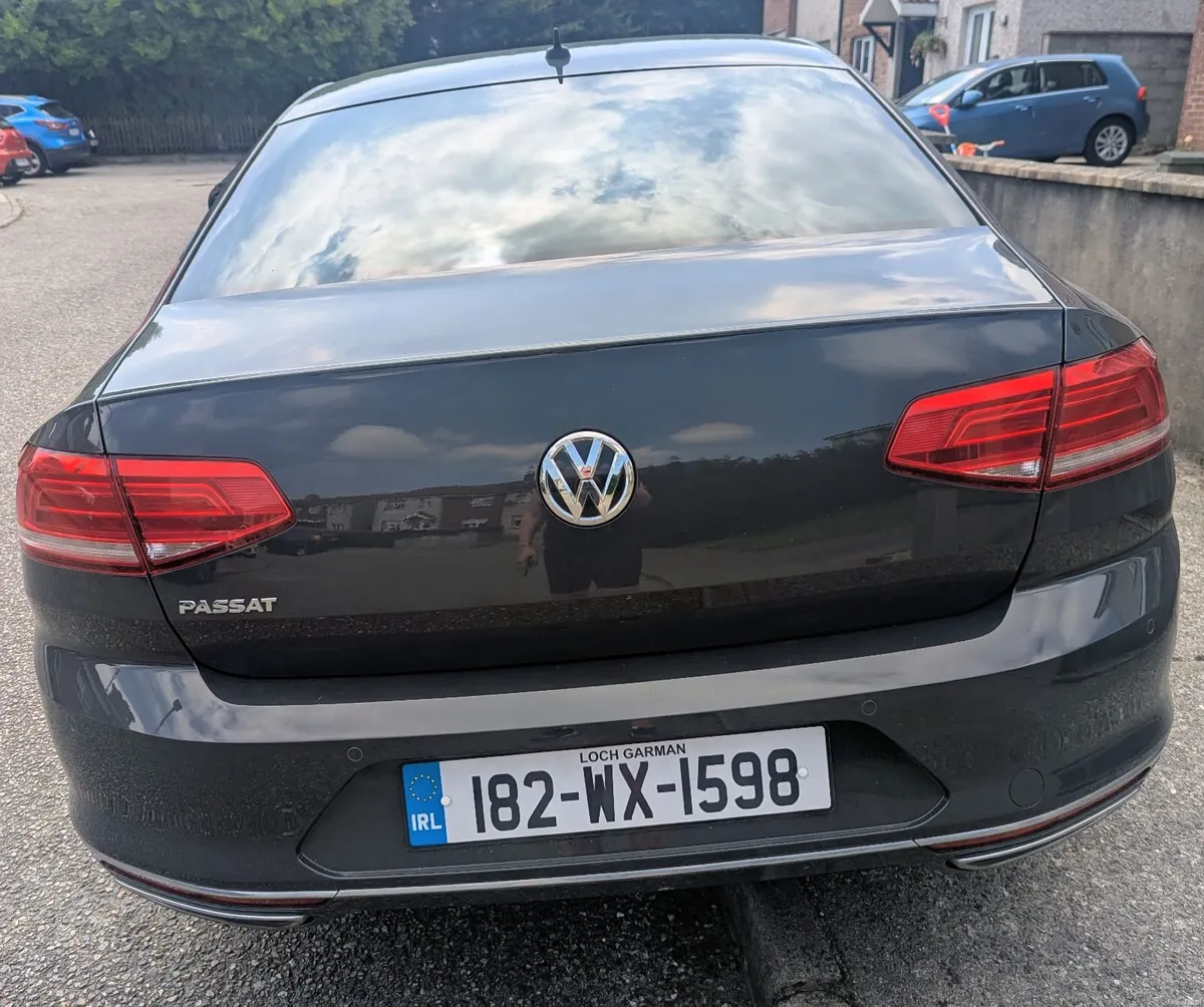 ***SALE AGREED*** 2018 Volkswagen Passat R-Line - Image 3