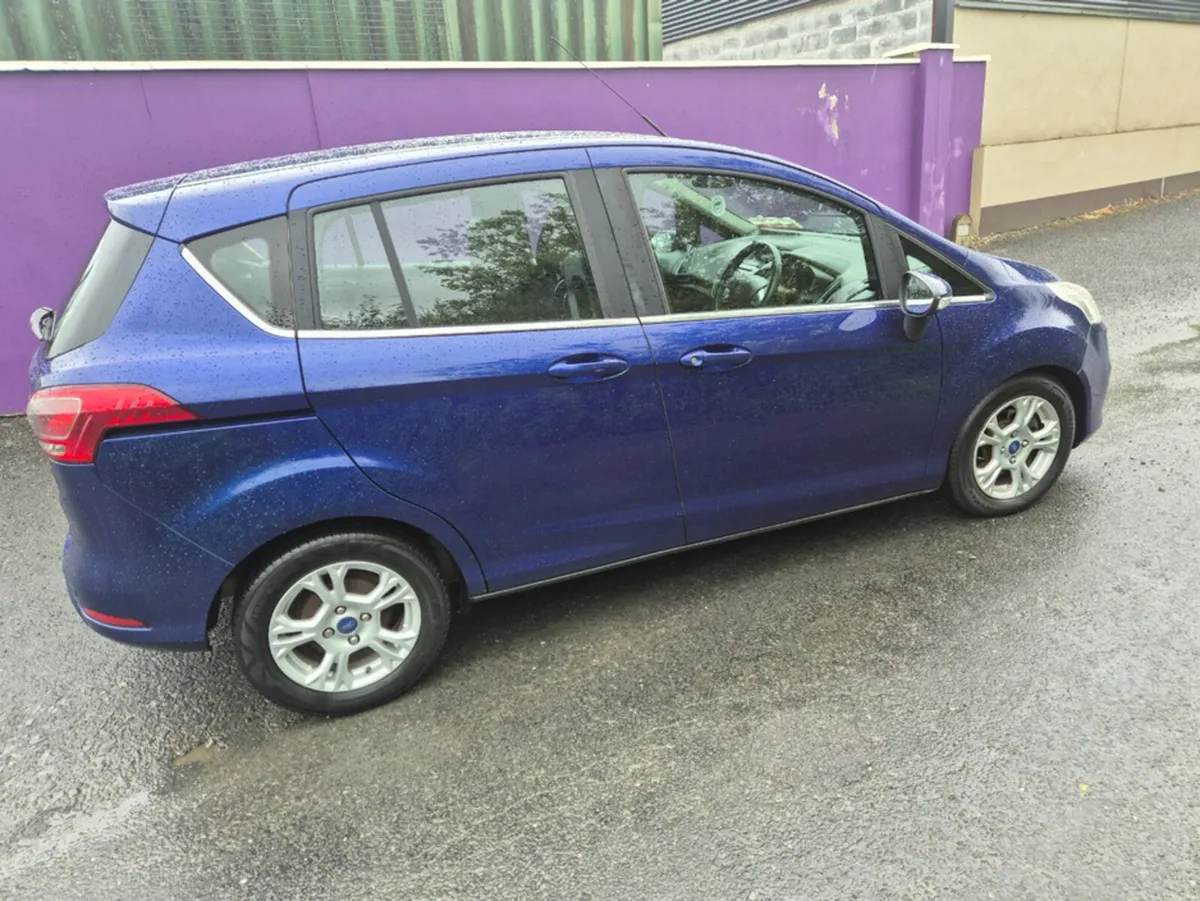 Ford B-Max 1.5 TDCI 75 ZETEC 5DR - Image 4