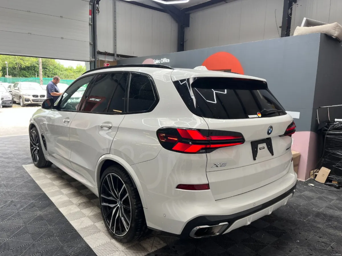 BMW X5 2023 BMW X5 XDRIVE 50E M-SPORT 3.0 AUTOMATI - Image 4