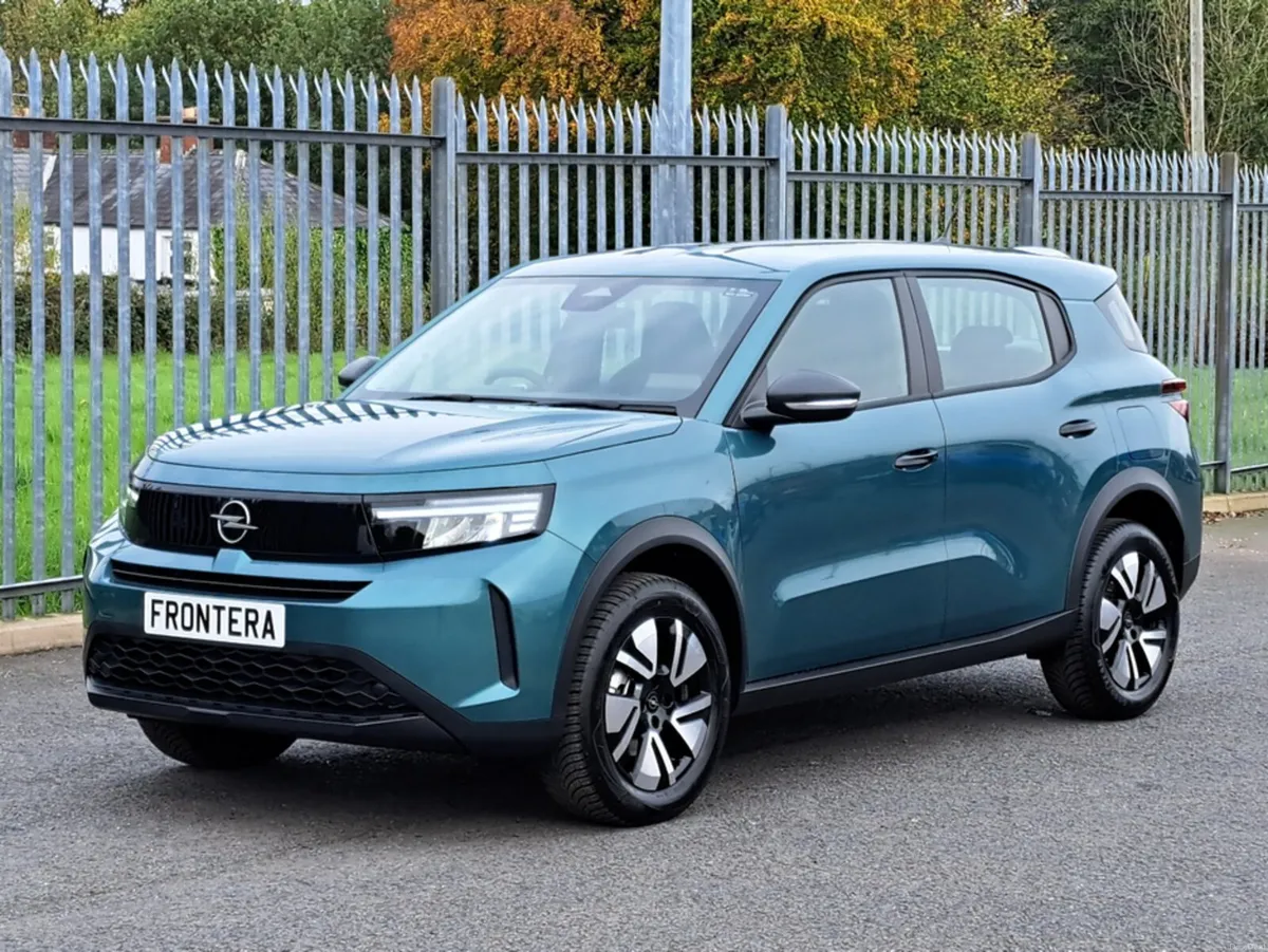 Opel Frontera ELEGANCE 1.2TURBO 110BHP MILD HYBRID - Image 6