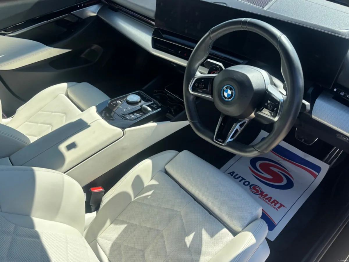 BMW 5-Series 530E - MSPORT - AUTO - Image 2
