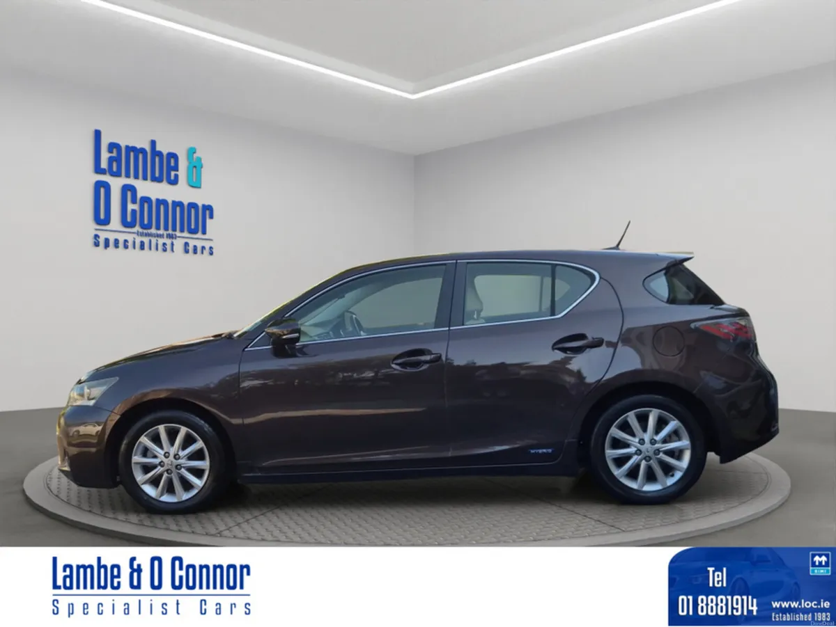Lexus CT SELF CHARGING HYBRISD *** EXECUTIVE SPEC - Image 2