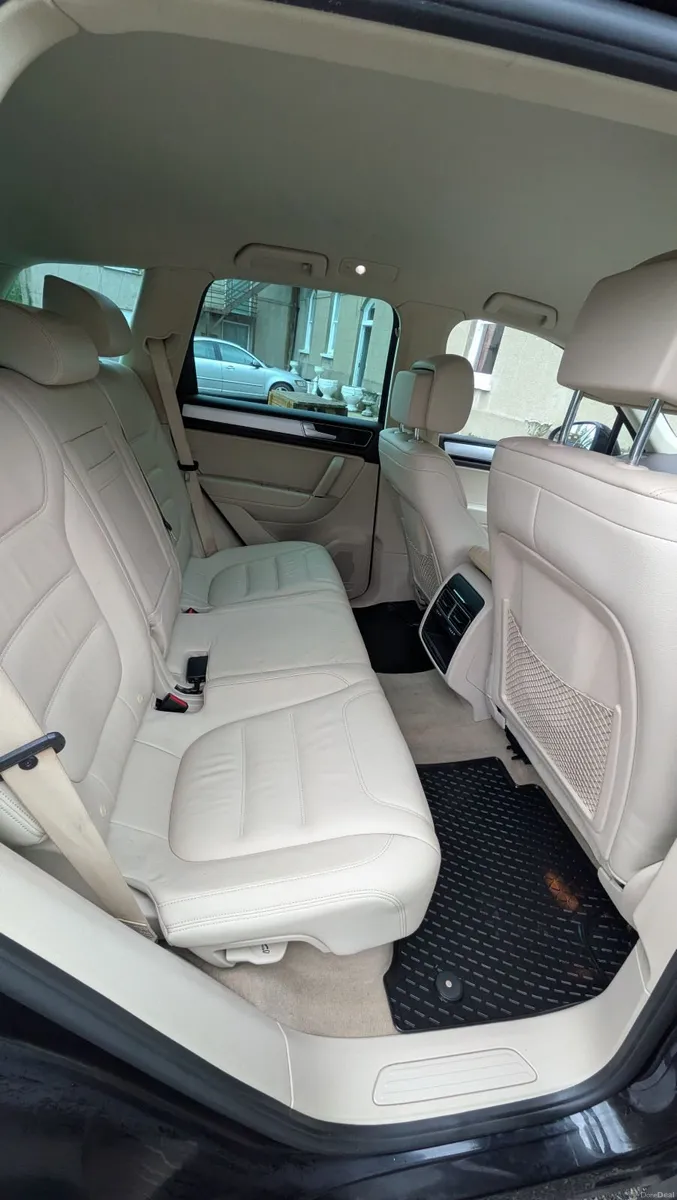 Volkswagen Touareg 2016 - Image 3