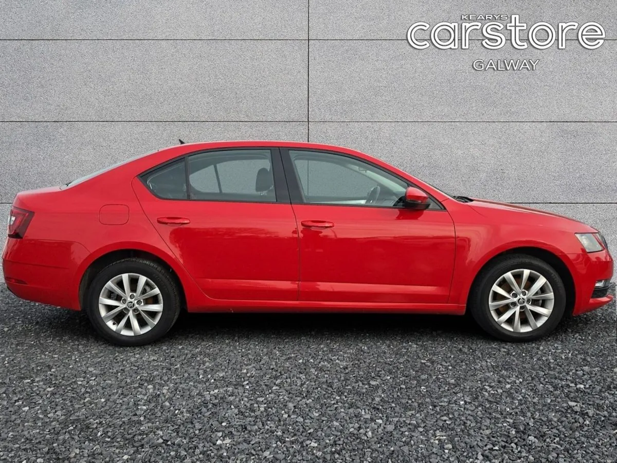Skoda Octavia Ambition 1.0TSI 115HP - Image 2