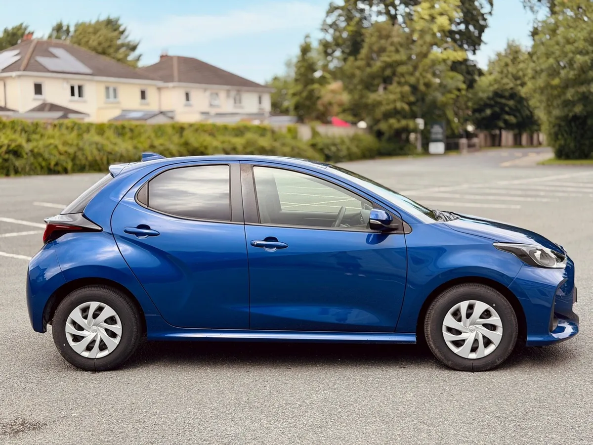 2021 TOYOTA YARIS • HYBRID • NEW NCT • - Image 2
