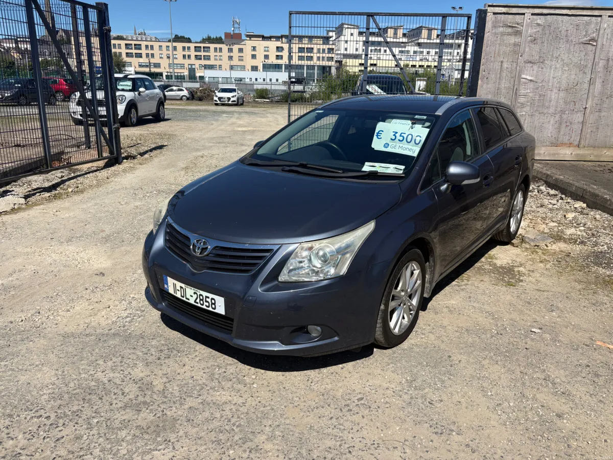Toyota Avensis 2011 - Image 3