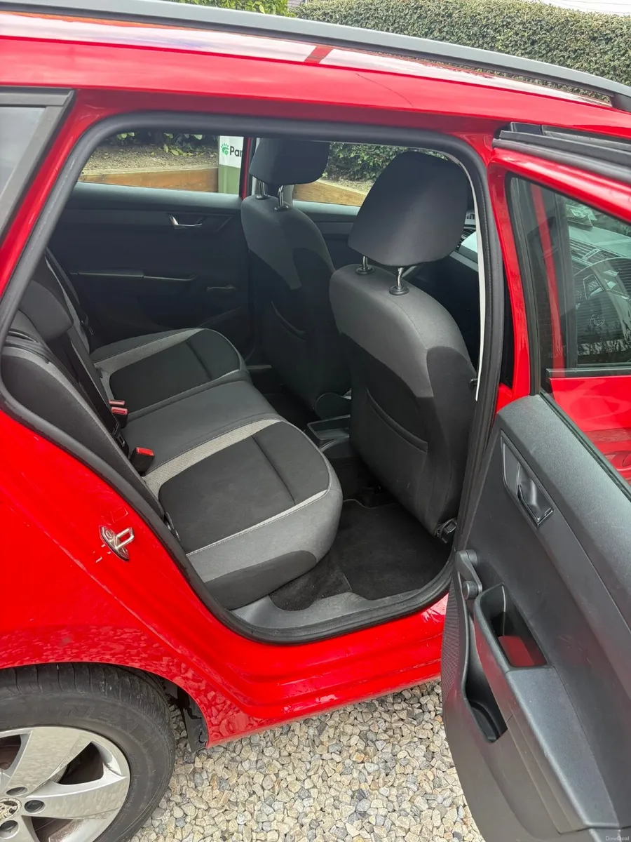 Skoda Fabia 2016 - Image 2